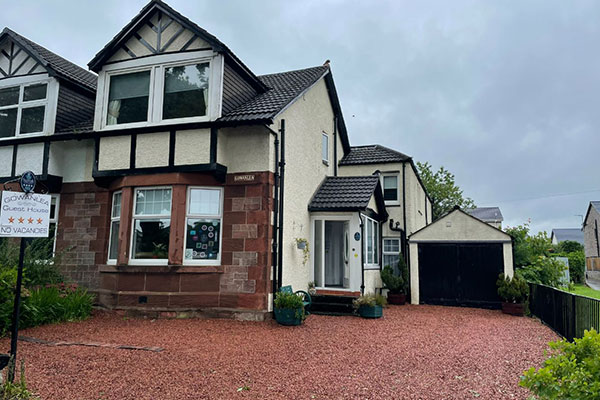 Guesthouse at Loch Lomond